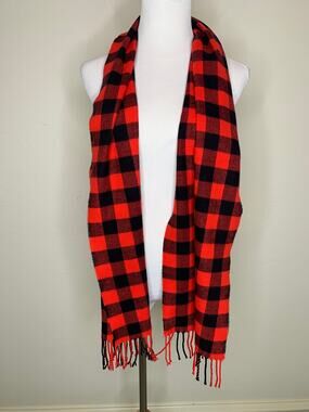 Softer than Cashmere Red Black Buffalo Plaid Classic Scarf Fringe